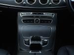 Mercedes-Benz E Class Photo 26