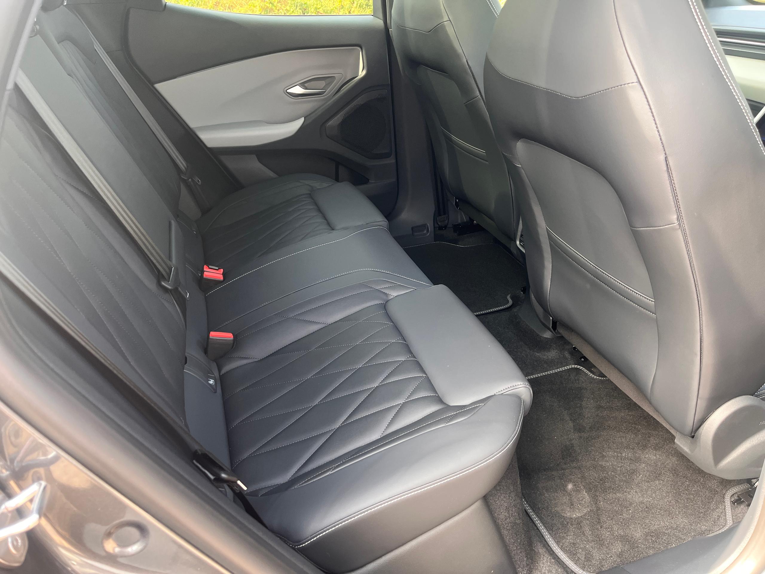 Used Ford Explorer CV75WDC 21
