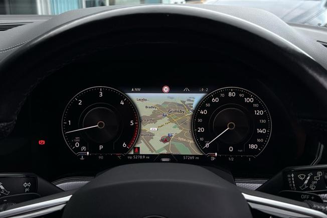 VOLKSWAGEN Touareg Photo 34