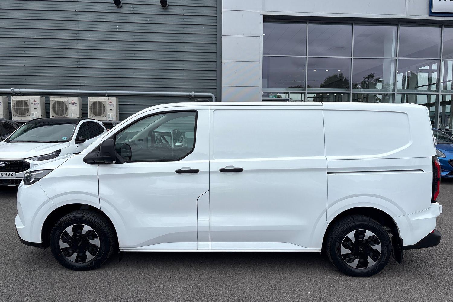Ford E-TRANSIT CUSTOM Photo 21