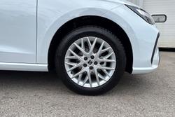 SEAT Ibiza Photo 5