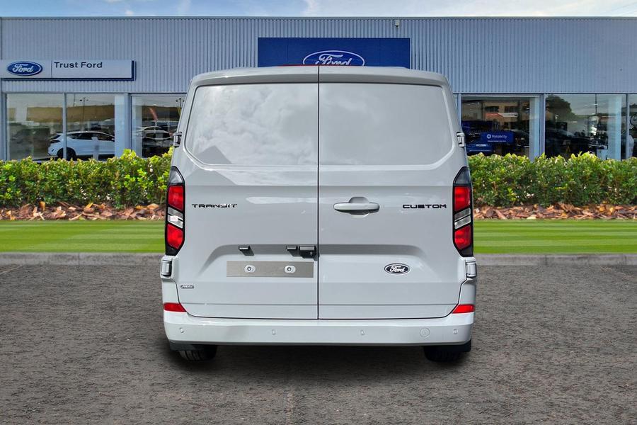 Ford TRANSIT CUSTOM Photo 6732acb8-3d4a-4f25-ac10-022cb30eefb2.jpg