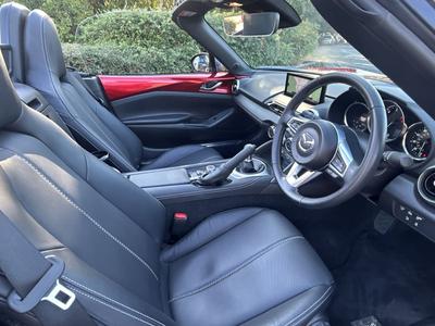 Mazda MX-5 Photo 9