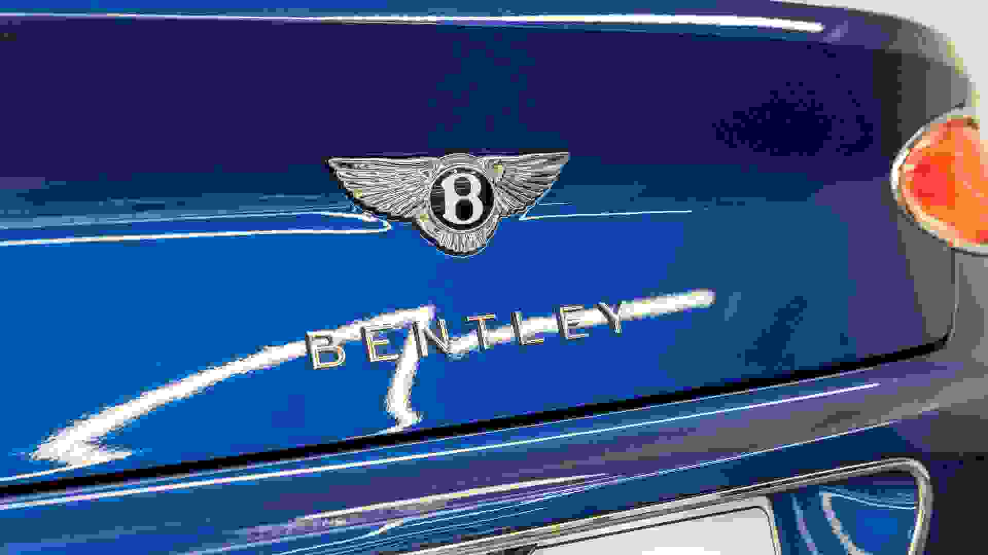 Bentley CONTINENTAL Photo 67430d11-05d6-4742-be63-99d57e5f7b52.jpg