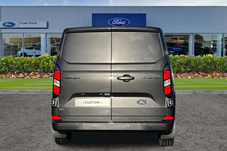 Ford TRANSIT CUSTOM Photo 675e2e24-4b18-44d6-b5c1-8fa438bf938e.jpg