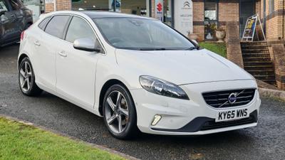 Used 2015 Volvo V40 2.0 T3 R-Design Nav Hatchback 5dr Petrol Manual Euro 6 (152 ps)**FABULOUS CAR WITH JUST 2 OWNERS, 8 SERVICES AND 6 MONTHS WARRANTY ** at Motorhouse Coleford