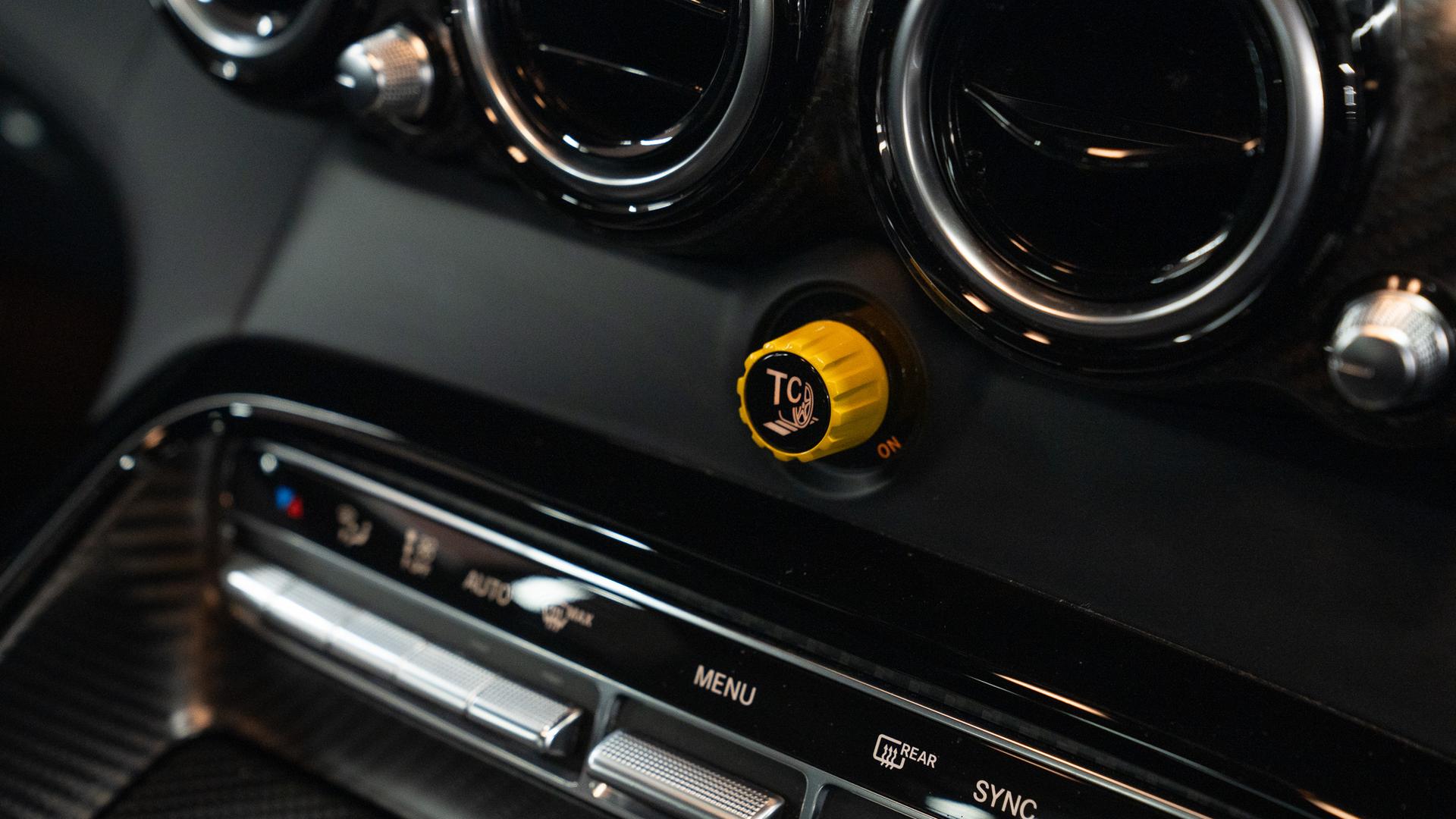 Mercedes-Benz AMG GT Photo 67638aac-5073-40da-be65-ae93a09b7a92.jpg