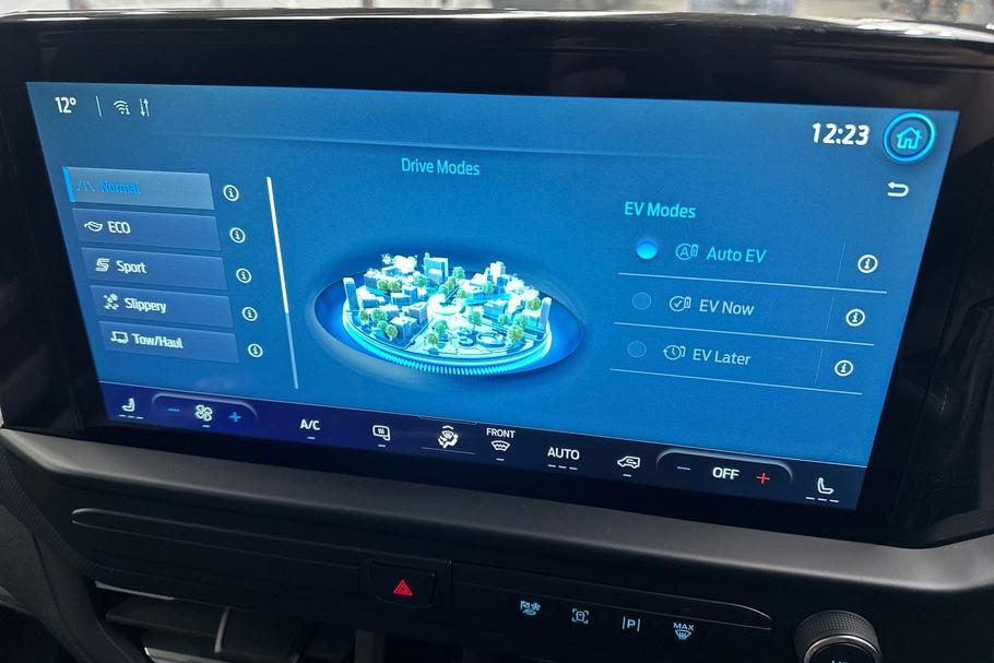 Used Ford TRANSIT CUSTOM LL75RVC 24