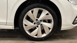 VOLKSWAGEN Golf Photo 5