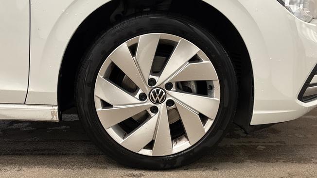 VOLKSWAGEN Golf Photo 5