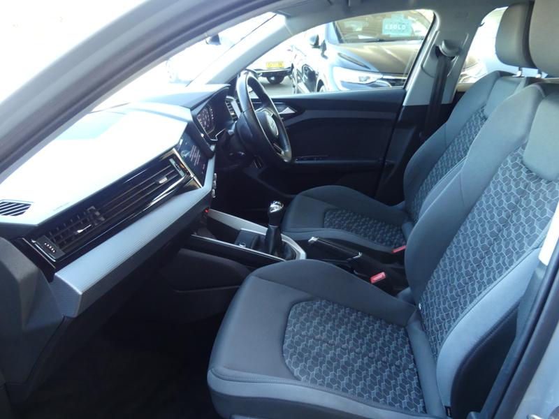 Audi A1 Photo 677d774c-57a3-4edc-b5f6-a4ad885957a0.jpg