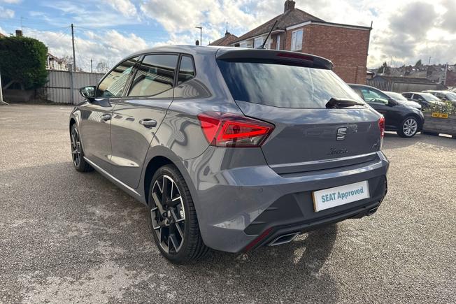 SEAT Ibiza Photo 23