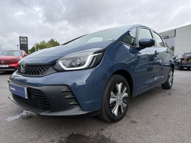 Honda Jazz Photo 678f3cdc-8cee-4bd8-8510-ef58c75bf6b5.jpg