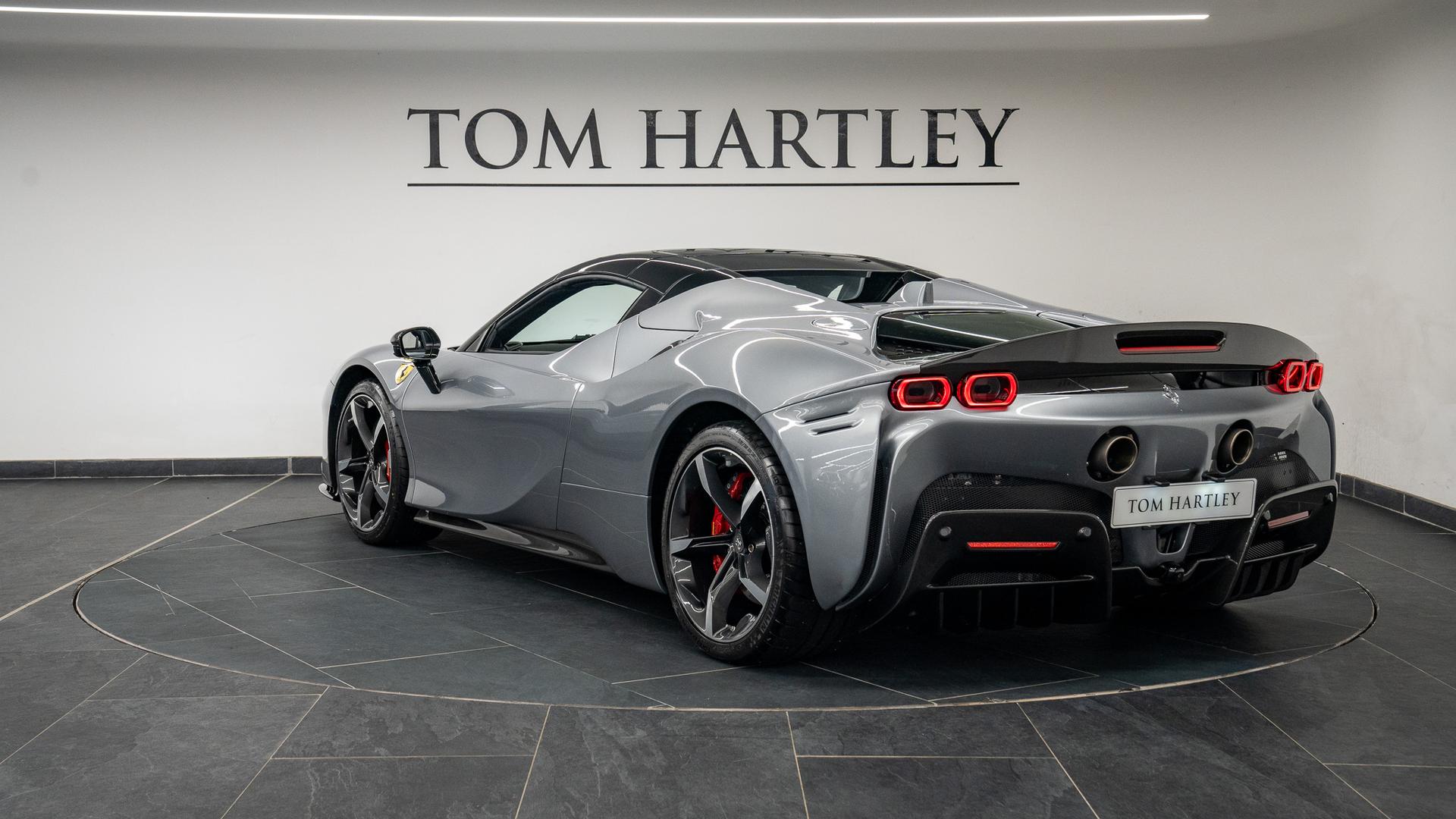 Ferrari SF90 Spider Photo 67995566-0797-4e17-a83f-48a003ee3bc6.jpg