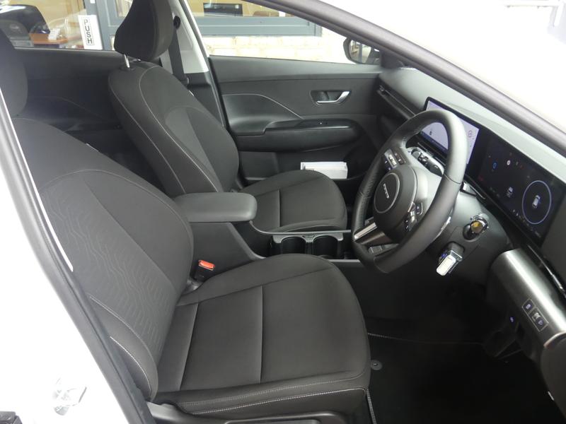 Hyundai KONA Photo 67b44419-b2cf-4efb-bfde-95412f7915f0.jpg