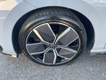 Volkswagen Golf Photo 1