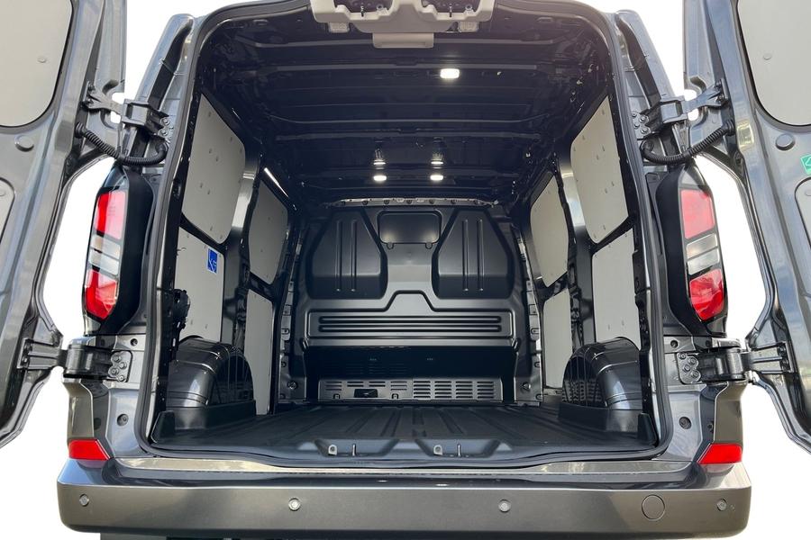 Ford TRANSIT CUSTOM Photo 67ee1c79-b9e5-43b3-8985-1885ae76c827.jpg