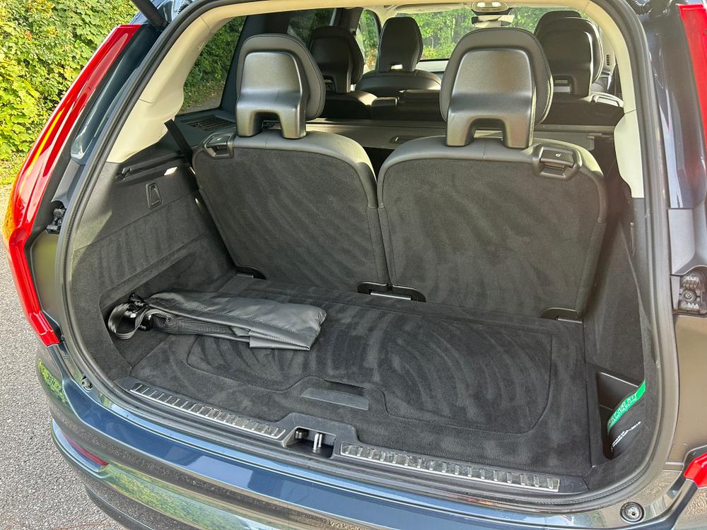 Used Volvo XC90 RJ24ODF 18