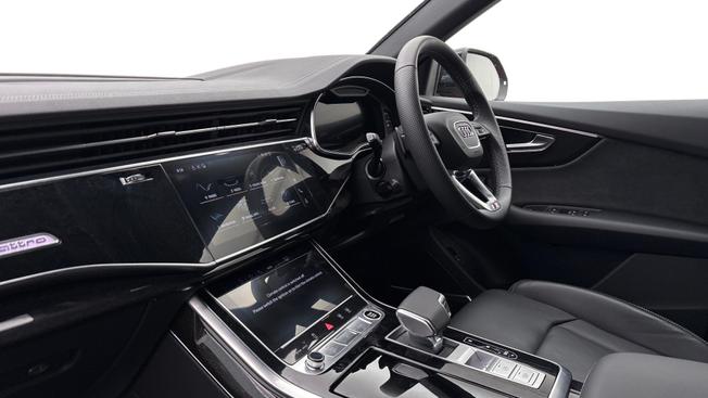 Audi Q8 Photo 2