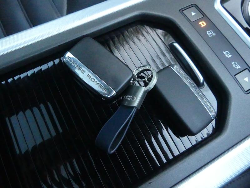Land Rover Range Rover Evoque Photo 67ff8187-092a-4f31-bf51-beee01507601.jpg