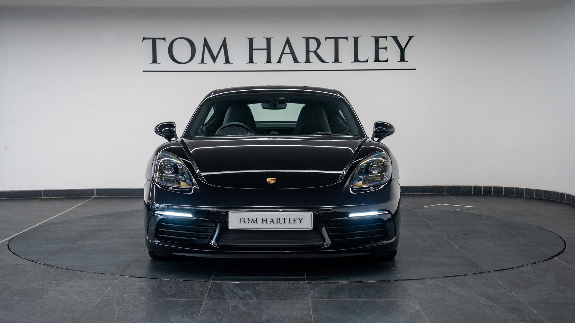 Porsche 718 Cayman Photo 6804ea1f-87b1-47bd-884c-aa30f40ec23e.jpg