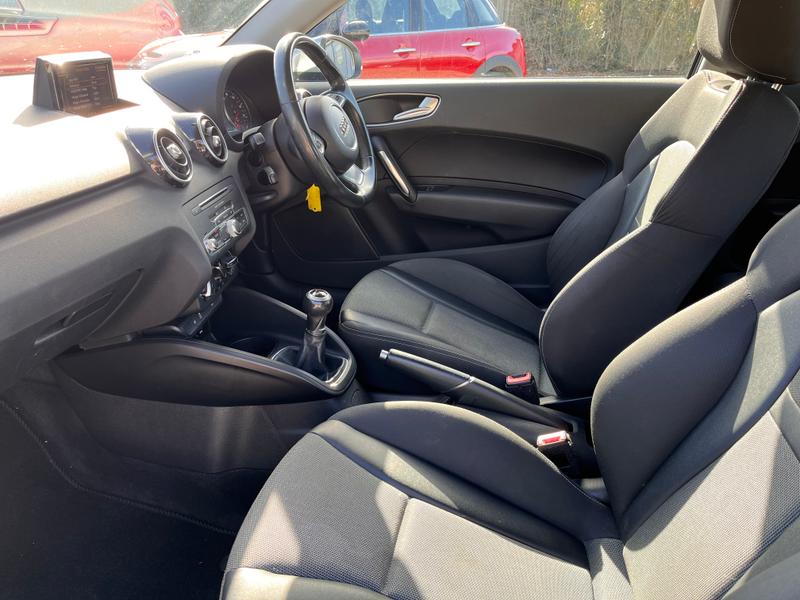 Used Audi A1 DA15GDV 6