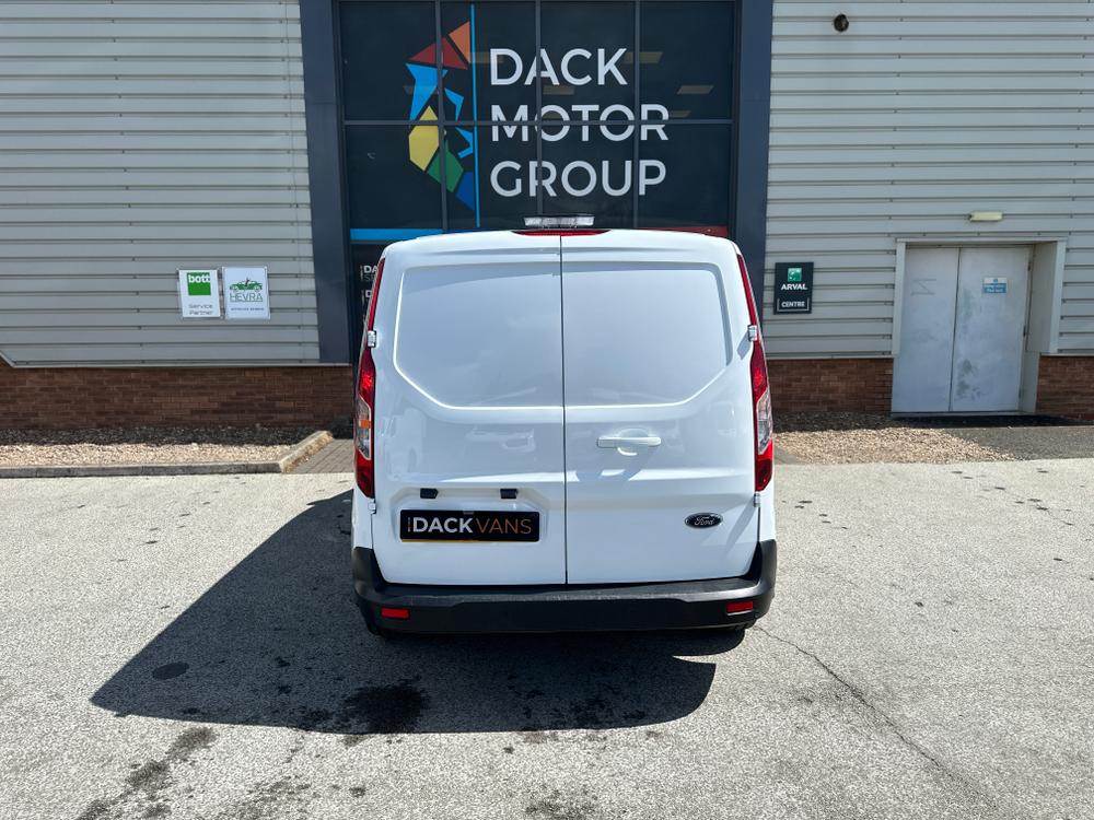 Ford Transit Connect Photo 680ba018-0a73-4b83-90a2-355c446e63c4.jpg
