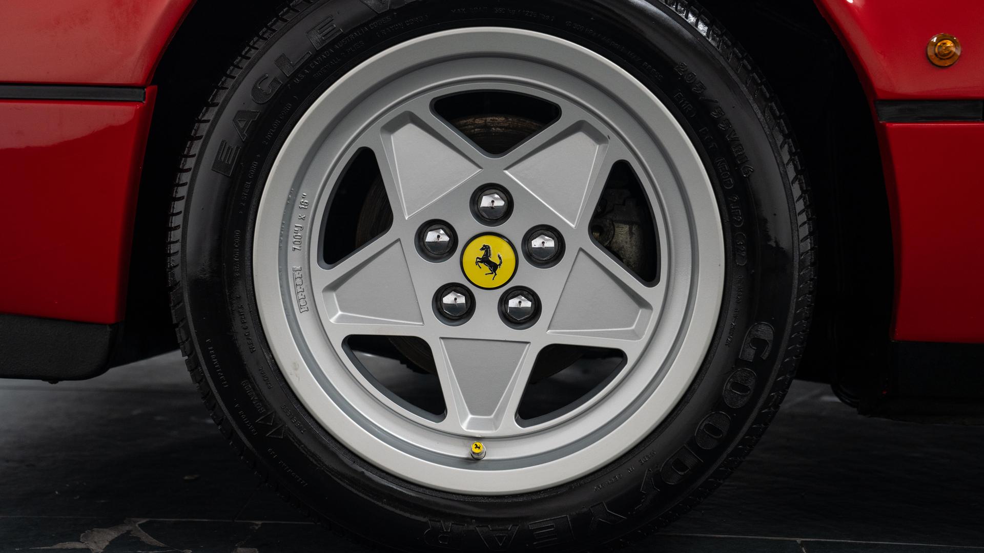Ferrari 328 Photo 680f45e9-ec4c-4ed1-a2bb-6ad82c875c46.jpg