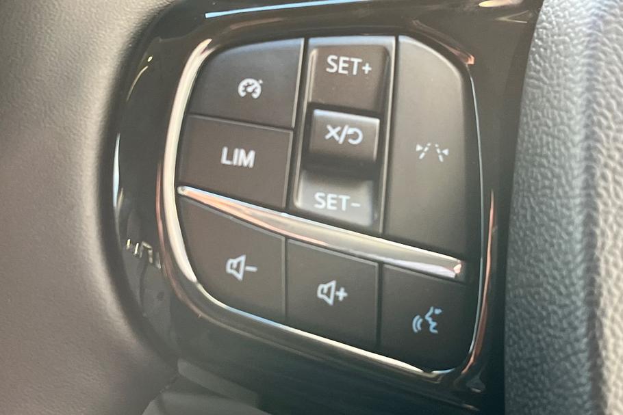 Used Ford TRANSIT CUSTOM 18/N126135 24