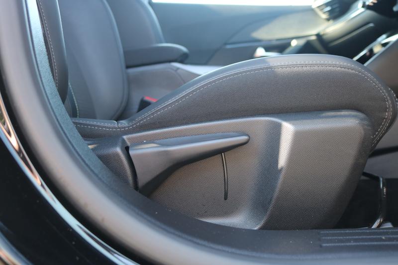 2023 23 PEUGEOT 2008