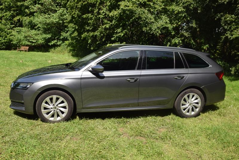 Skoda Octavia Photo 68514a44-a3aa-48b8-9b16-992b08421f33.JPG