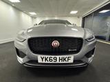 Jaguar XE Photo 1