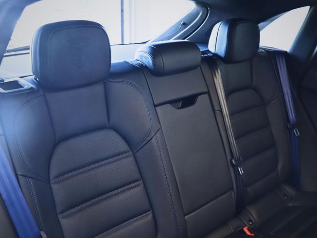 PORSCHE Macan Photo 20
