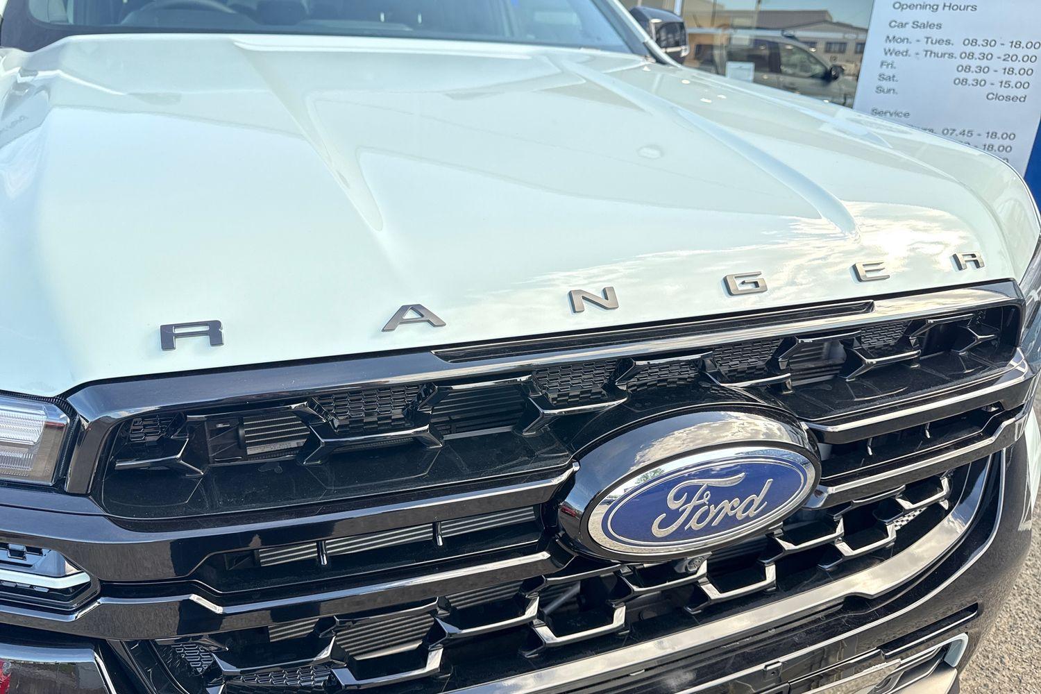 Ford RANGER Photo 35