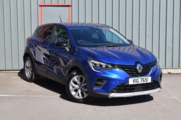 Used 2022 RENAULT CAPTUR 1.3 TCE 140 Iconic Edition 5dr Blue at SERE Motors