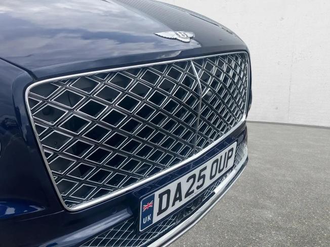 BENTLEY Bentayga Photo 33