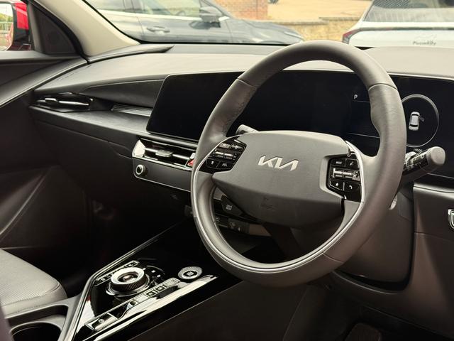 Kia Niro Photo 68a897fe-2047-4934-bbde-c1e09add9852.jpg