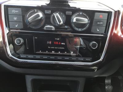Volkswagen up! Photo 20