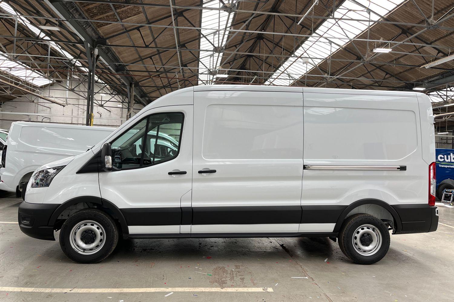 Ford TRANSIT Photo 24