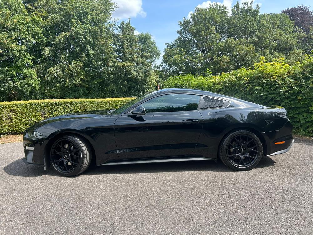 Used Ford Mustang ML20OXK 2