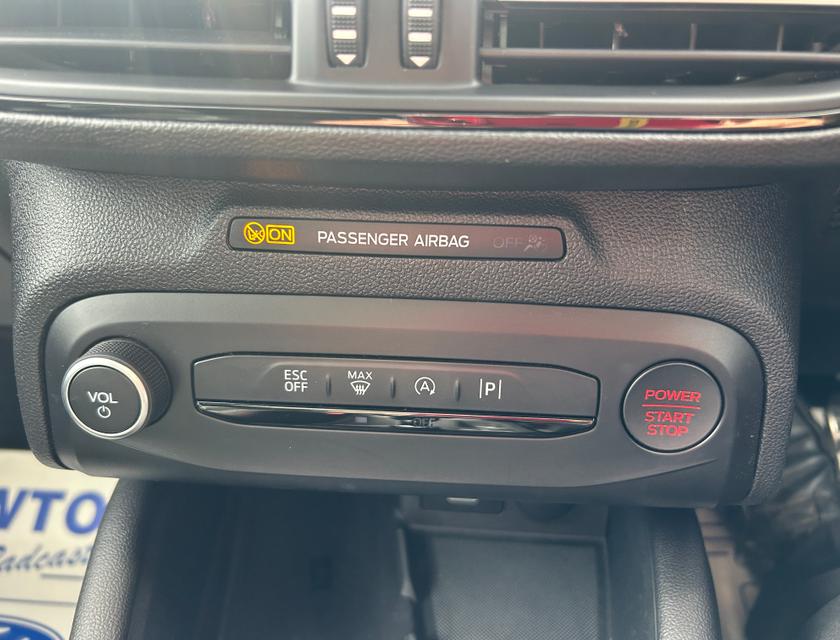 Ford Focus Photo 68baa8a3-1c4c-4701-a16d-3bda685e783c.jpg