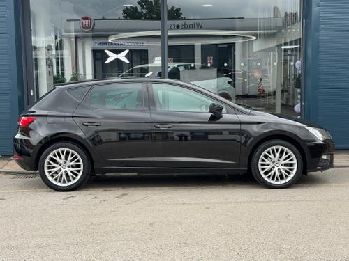 SEAT Leon Photo 68bb568d-faeb-4122-800b-e15b7932ecb8.jpeg