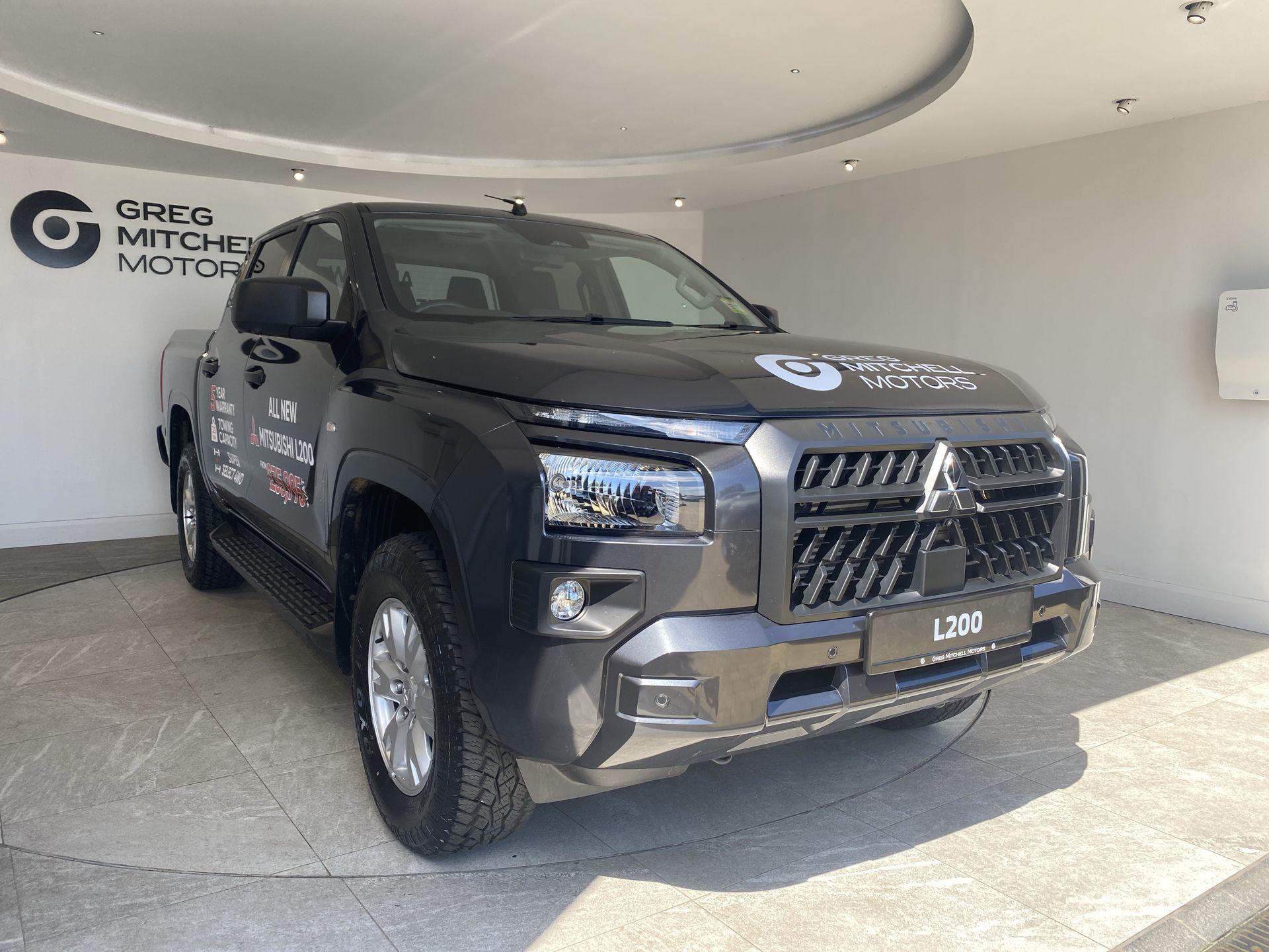 2026 Mitsubishi L200 2.4 Bi-Turbo D Titan Double Cab Pick Up 4WD Auto - vehicle photo 3 for sale on PureCar