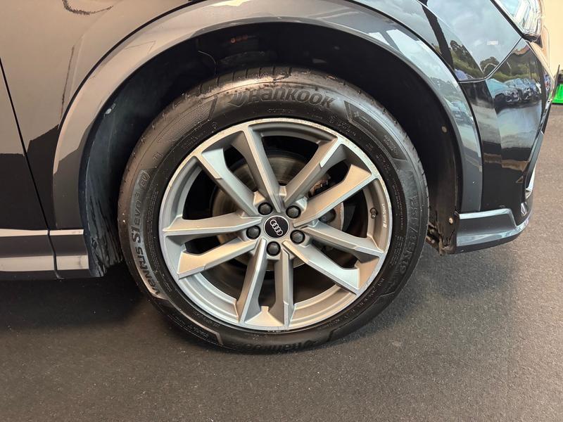 Audi Q3 Photo 68cf2837-aa86-4764-a7e1-fdc10fd7d435.jpg