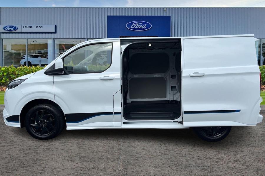 Ford TRANSIT CUSTOM Photo 68d636e8-c5a0-4b6a-b95a-59ce45cb67e2.jpg