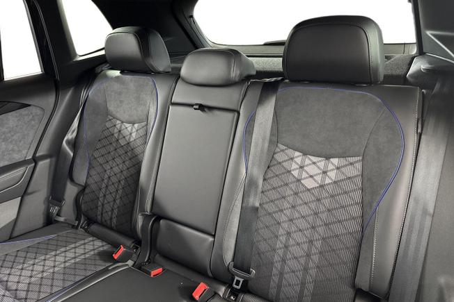VOLKSWAGEN Tiguan Photo 9