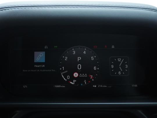 Land Rover Defender 90 Photo 68dc4c4b-ae91-4a40-8945-7b5ed1ec2ffa.jpg