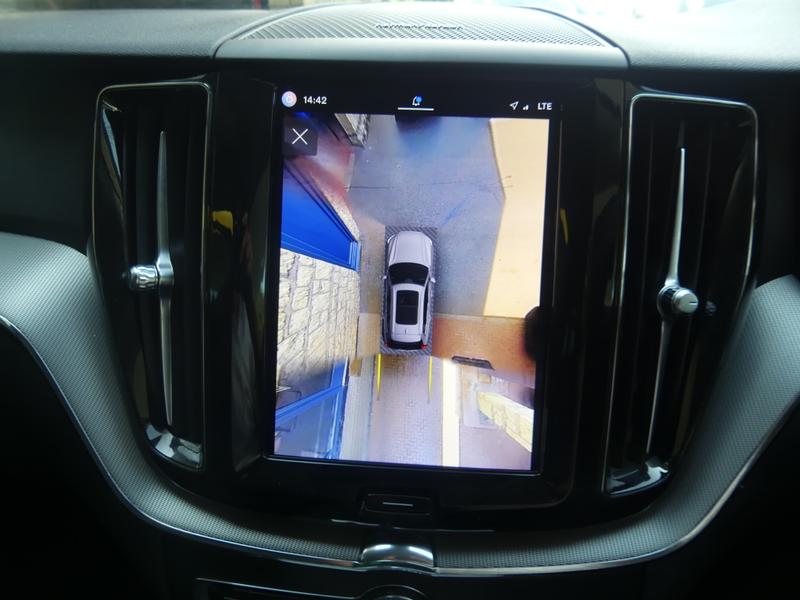 Volvo XC60 Photo 68e30891-970c-4777-a62b-3e70fd24e36c.jpg