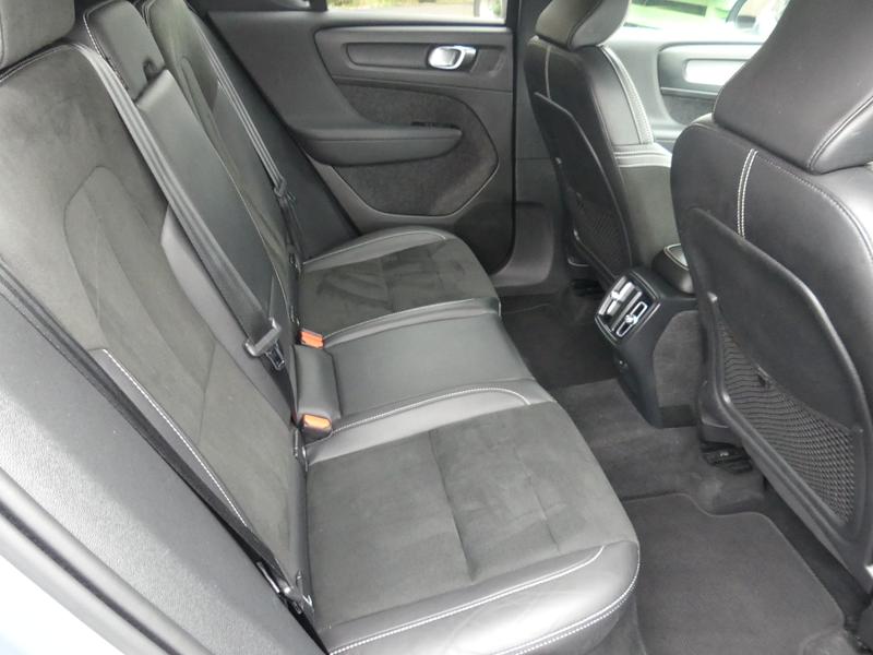 Volvo XC40 Photo 68e3ddcb-0e84-45b9-8f94-9c48f3b1029c.jpg