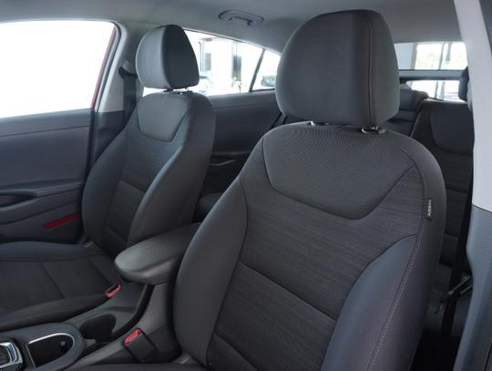 Hyundai IONIQ Photo 69056126-171b-416e-8310-288a1791e944.jpg